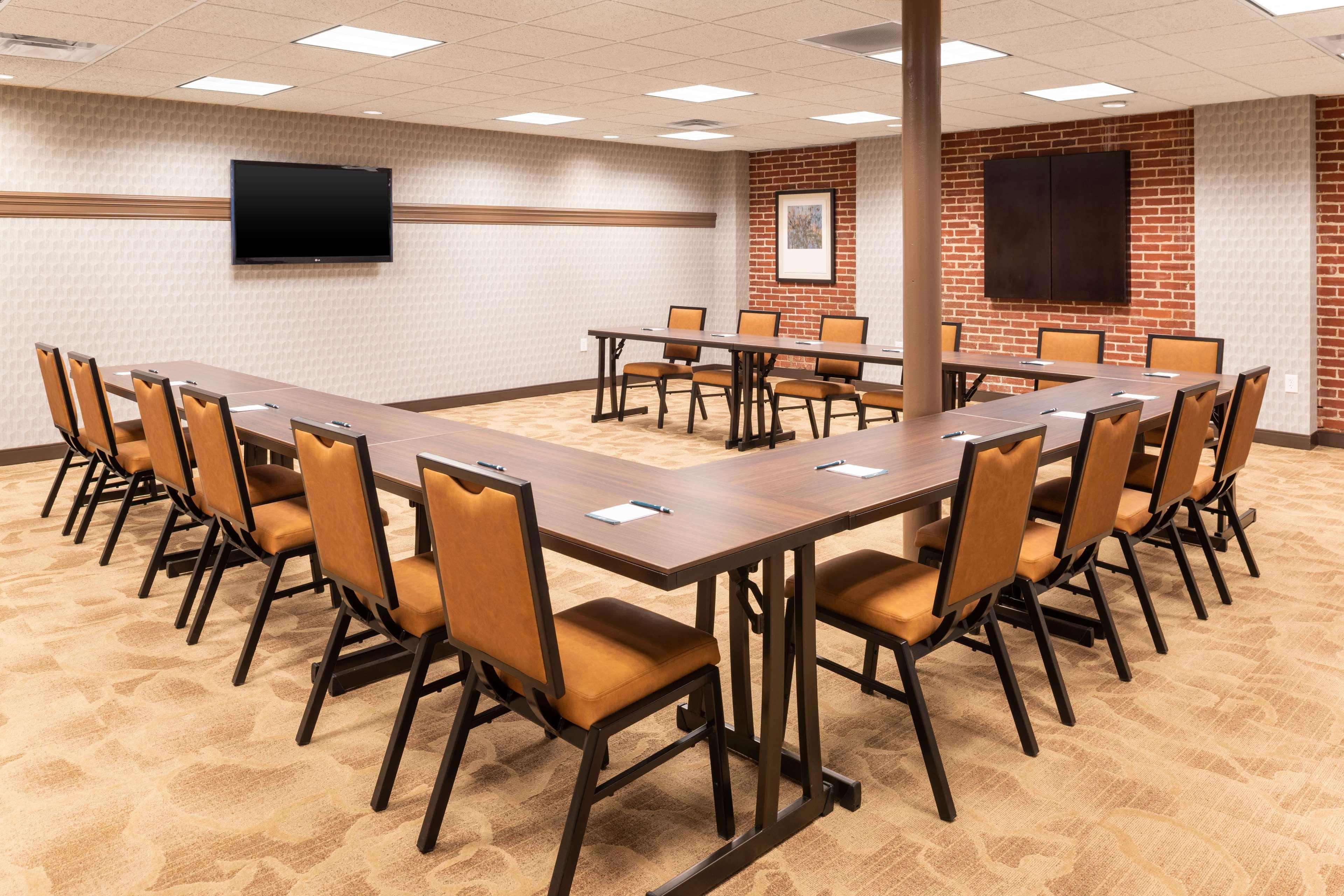 Homewood Suites By Hilton Indianapolis Downtown Екстер'єр фото