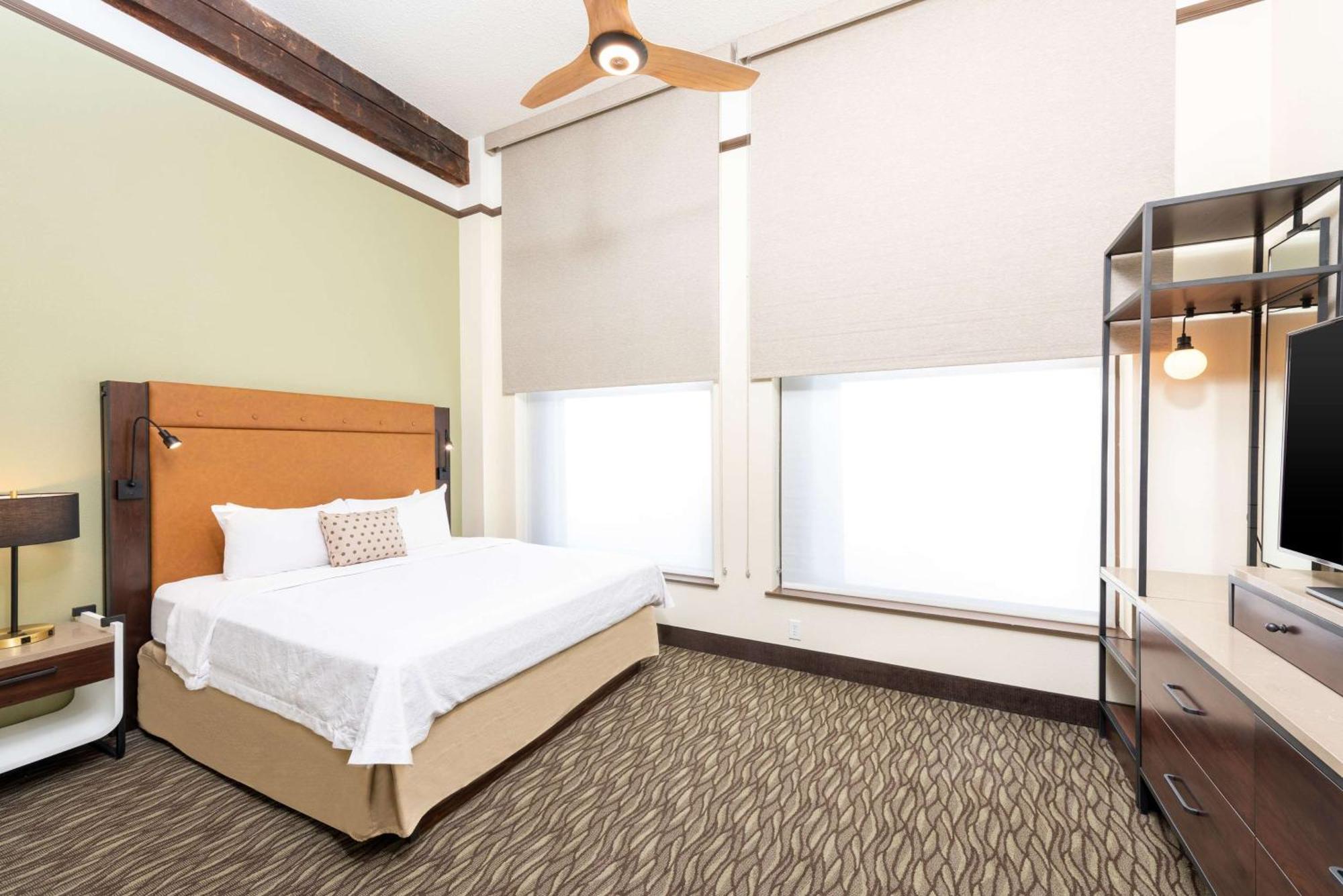 Homewood Suites By Hilton Indianapolis Downtown Екстер'єр фото