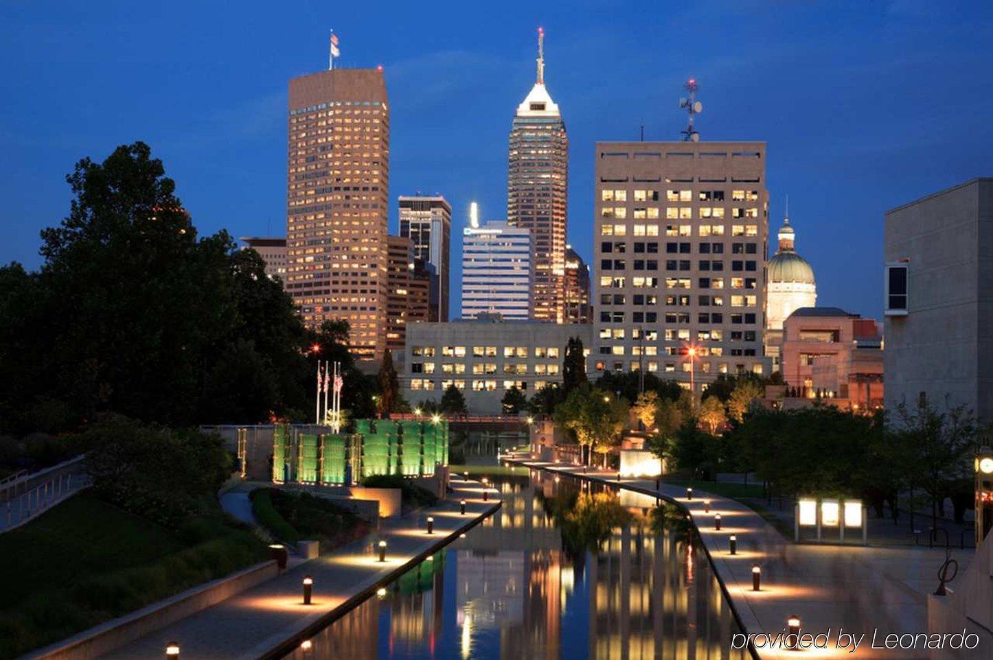 Homewood Suites By Hilton Indianapolis Downtown Екстер'єр фото