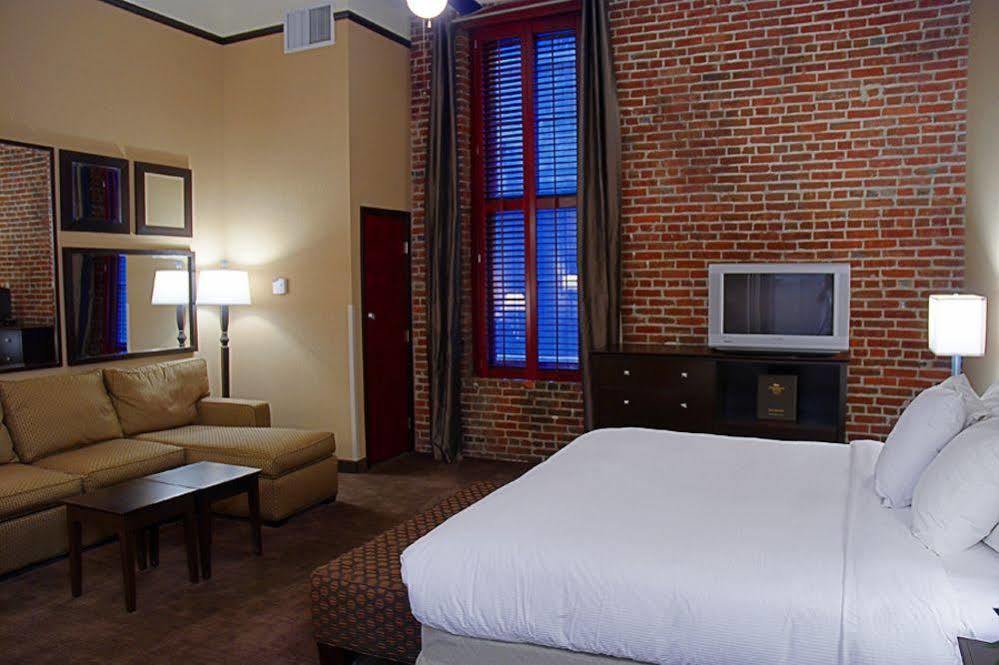 Homewood Suites By Hilton Indianapolis Downtown Екстер'єр фото